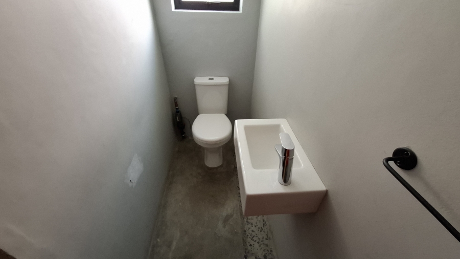 To Let commercial Property for Rent in Salt River Western Cape
